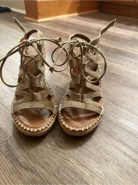 Women’s Lace-Up Espadrille Wedge Sandals - Tan
